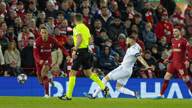 开云体育官网-关于今夜法国杯传出新动向；西汉姆更衣室发声；管理层表态——引发热议；训练强度明显提升的信息